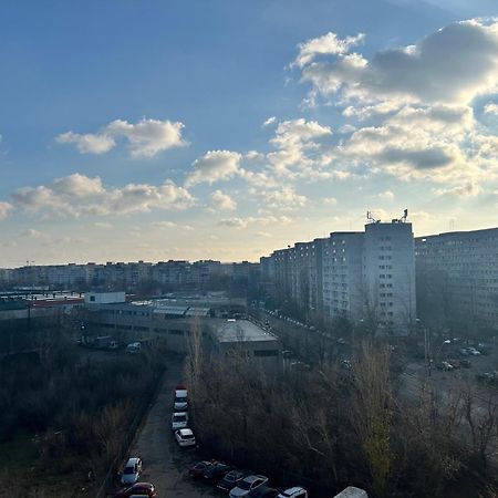The Cozy Flat - Modern, New, 2 Rooms Apartment, Parking Bukarest Kültér fotó