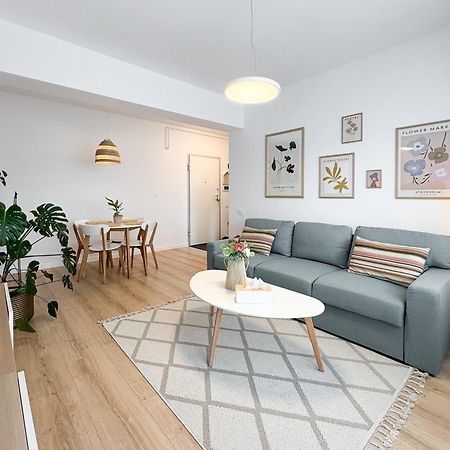 The Cozy Flat - Modern, New, 2 Rooms Apartment, Parking Bukarest Kültér fotó
